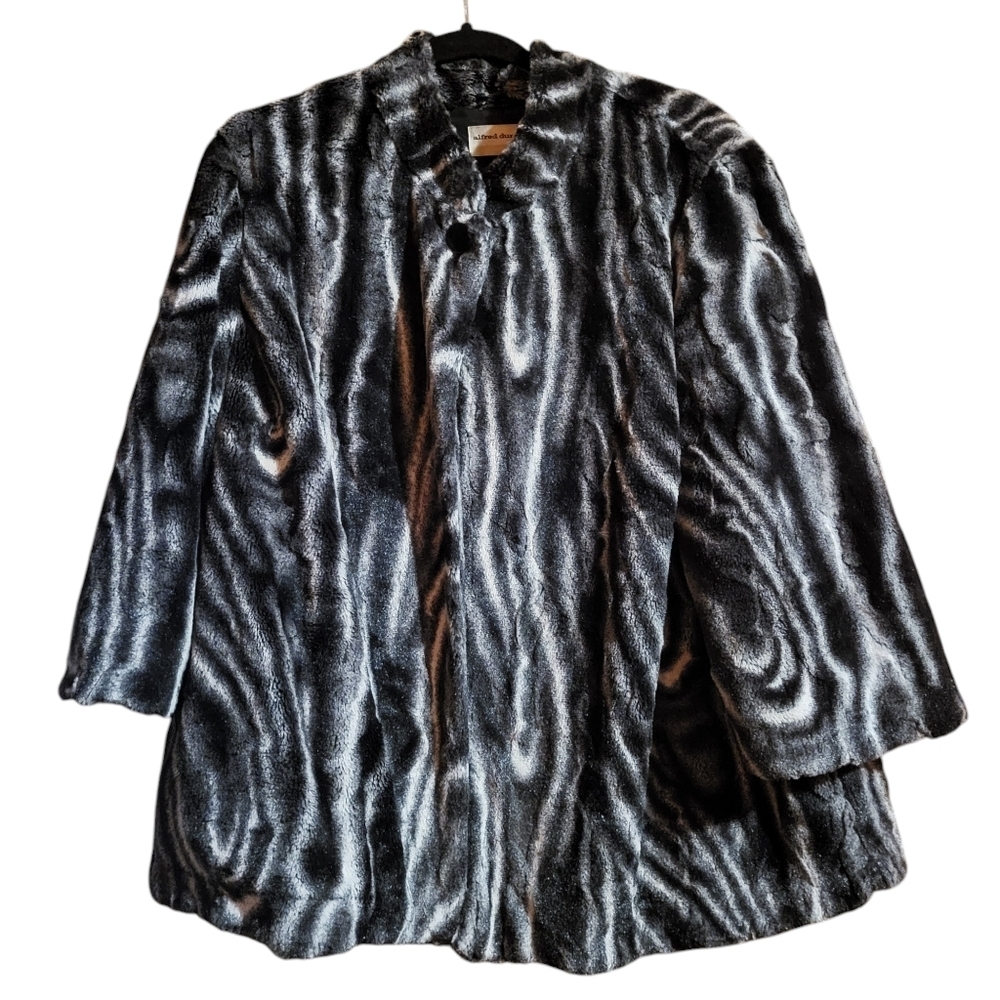 Alfred Dunner Black Zebra Print Faux Fur Jacket Cape One Button Size 18W